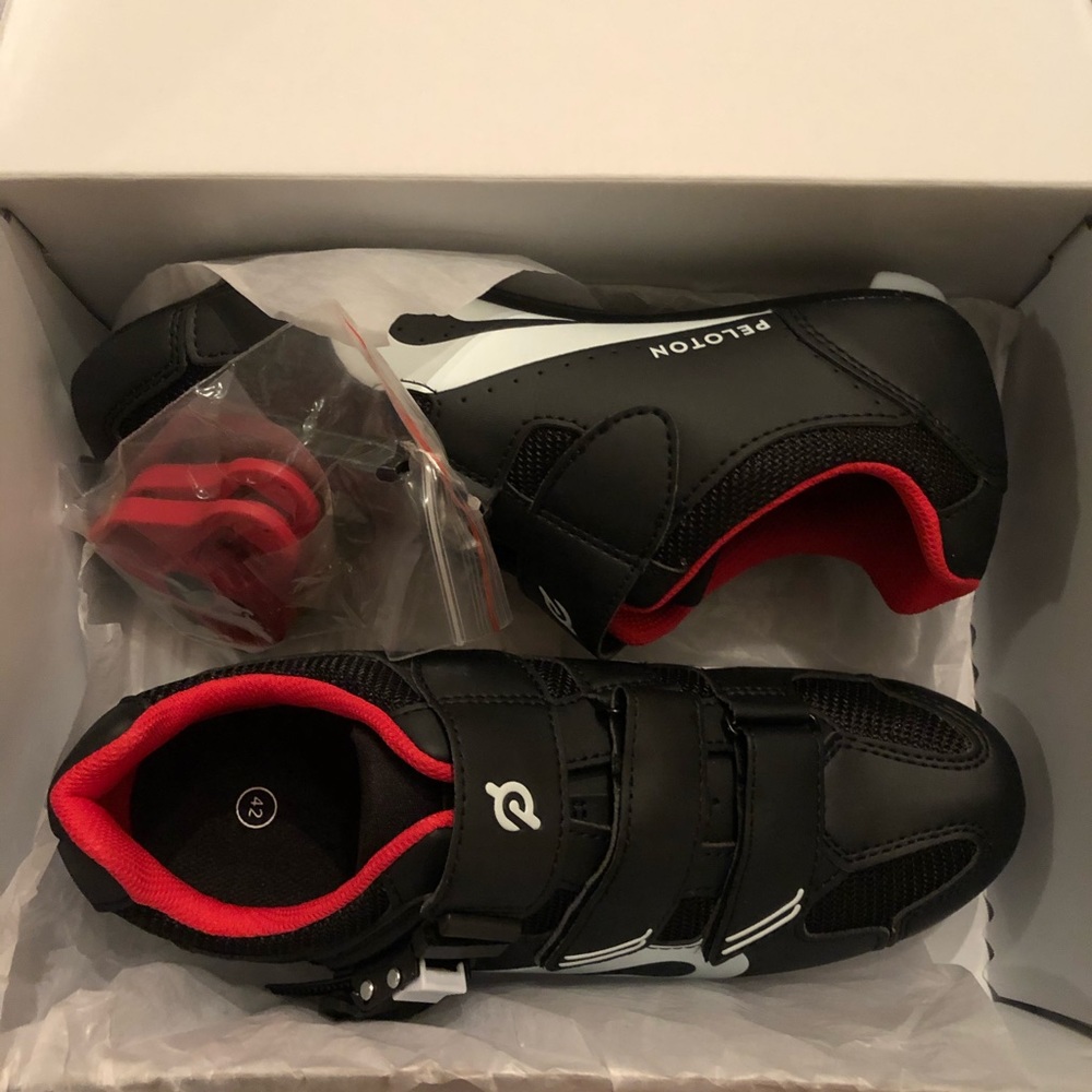 Peloton Cycling Shoes w/cleats!